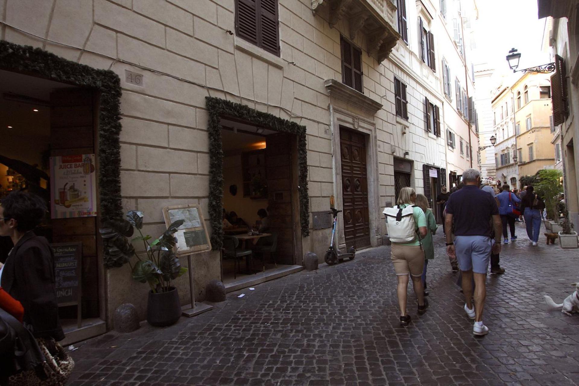 Appartamento Floor In Campo De Fiori Roma